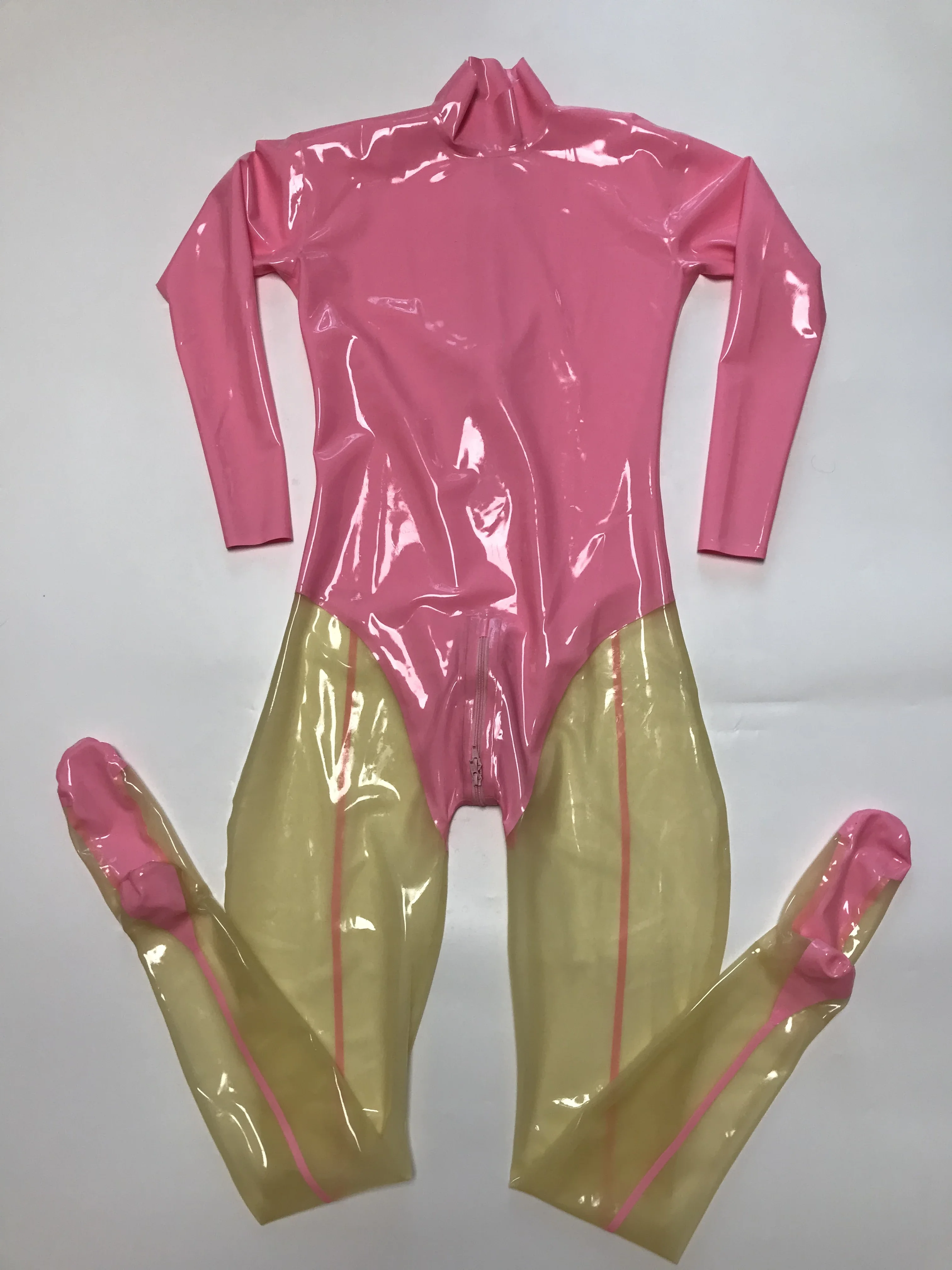 Розовый и прозрачный латексный облегающий комбинезон, резиновое боди, комбинезон с застежкой сзади на молнию в промежности Изображение 1