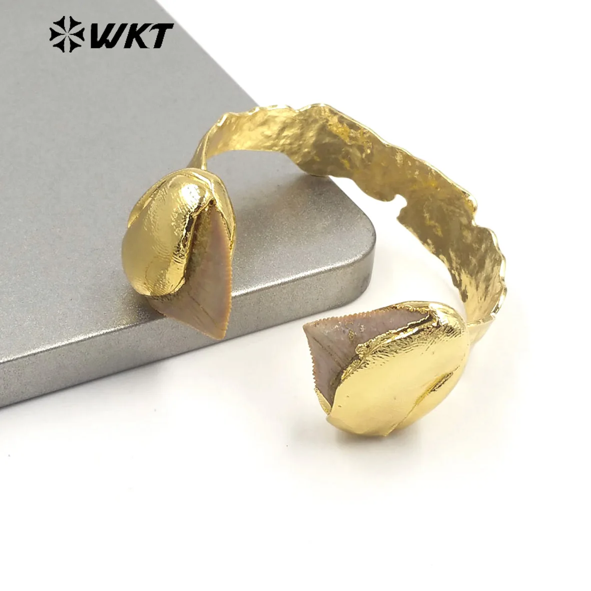 WT-B635 Удивительный WKT Эксклюзивный образец зубного браслета 18k с покрытием из настоящего золота INS, женский браслет в модном стиле, регулируемый Изображение 3