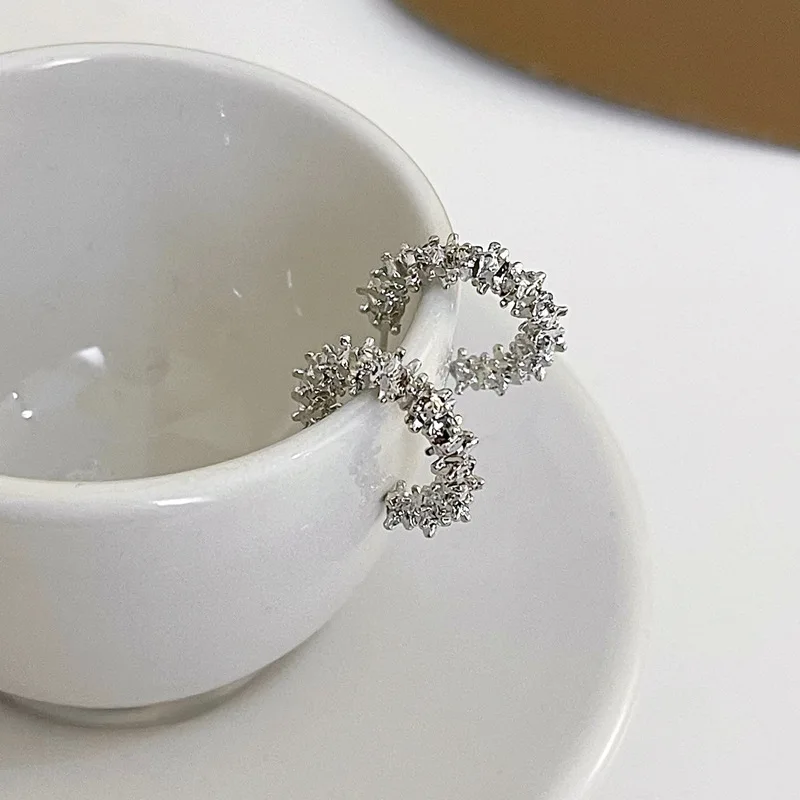 Модные серьги-кольца с металлической рогожкой Adolph, новый дизайн, персональные минималистичные серьги для женщин, модные украшения, подарок 2023 Изображение 4