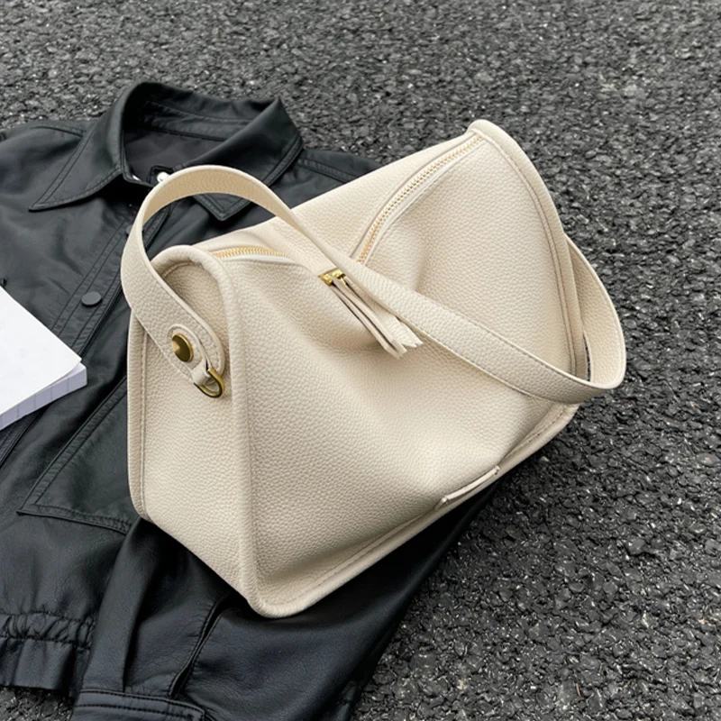 Черная сумка-мессенджер для женщин 2023, Новая Регулируемая сумка через плечо, Высококачественная Кожаная Женская сумка, Роскошная сумка-ранец, сумка для подмышек Изображение 3